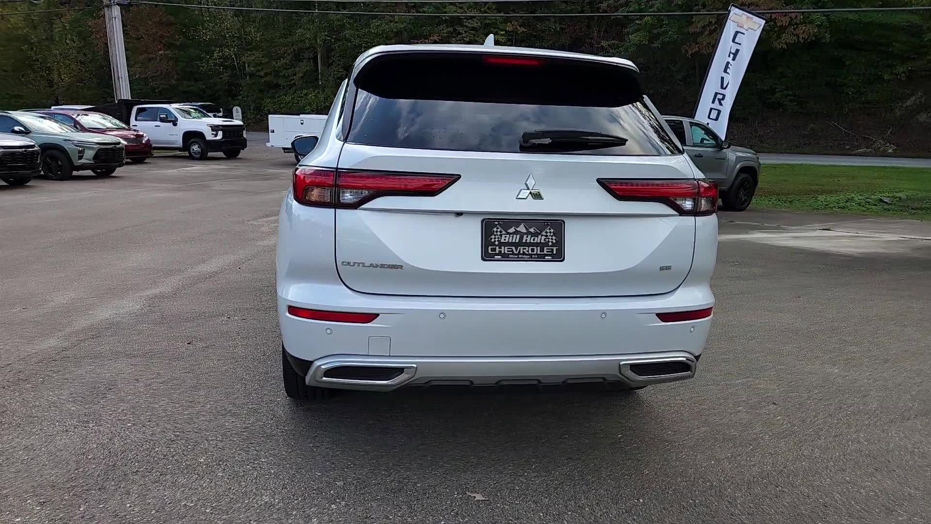 Used 2022 Mitsubishi Outlander SE image 9