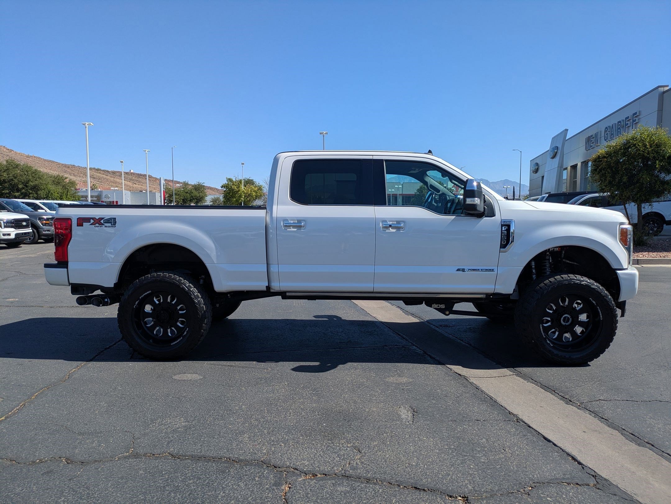 Certified 2019 Ford F350 Platinum w/ Platinum Ultimate Package AWD/4WD image 3
