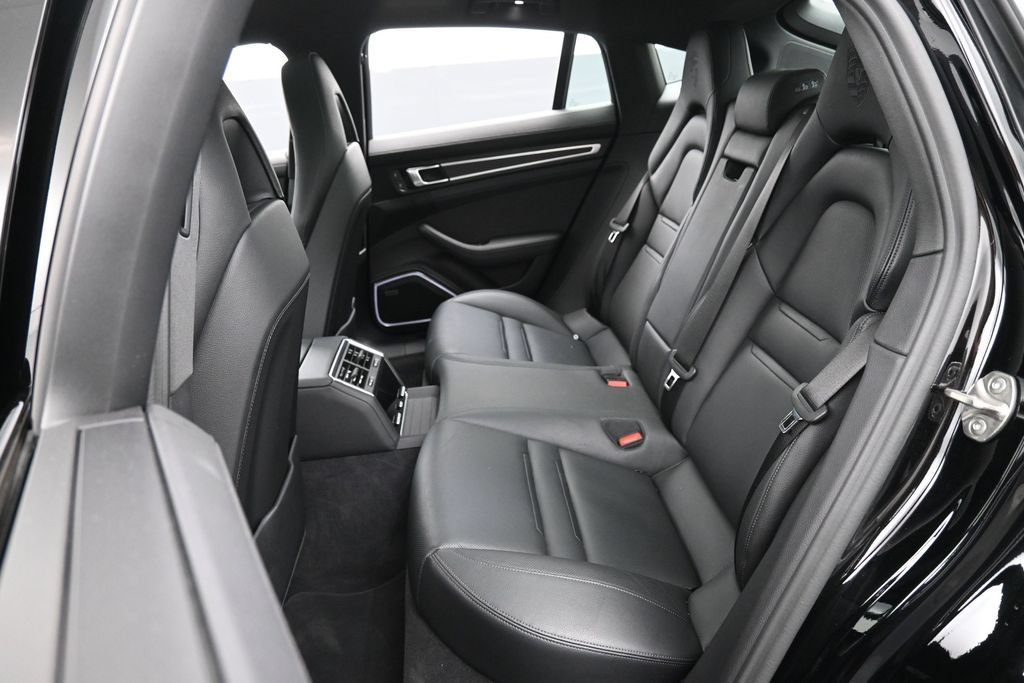 Certified 2023 Porsche Panamera 4 Platinum Edition AWD/4WD image 25