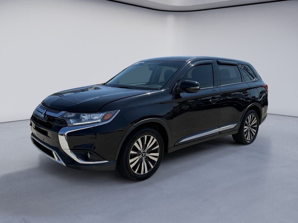 Used 2019 Mitsubishi Outlander SE
