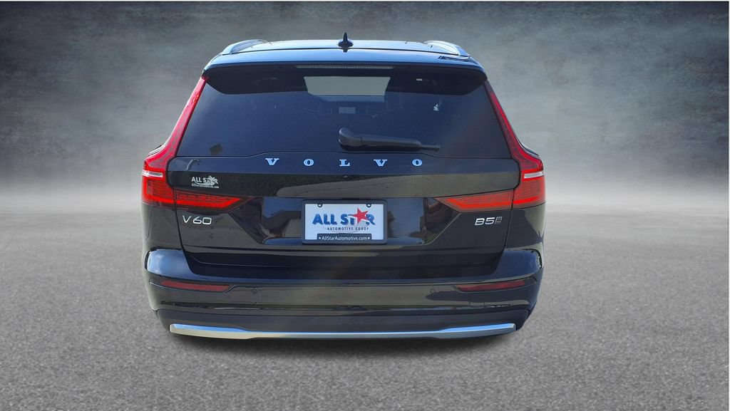 Used 2025 Volvo V60 B5 Cross Country Plus AWD/4WD image 5