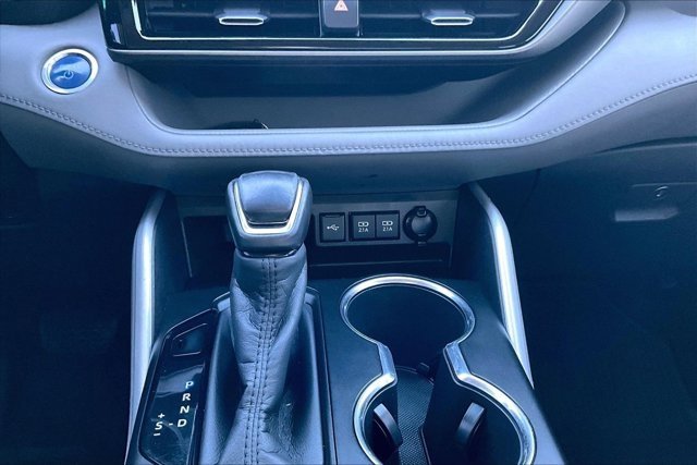 Used 2020 Toyota Highlander LE image 15