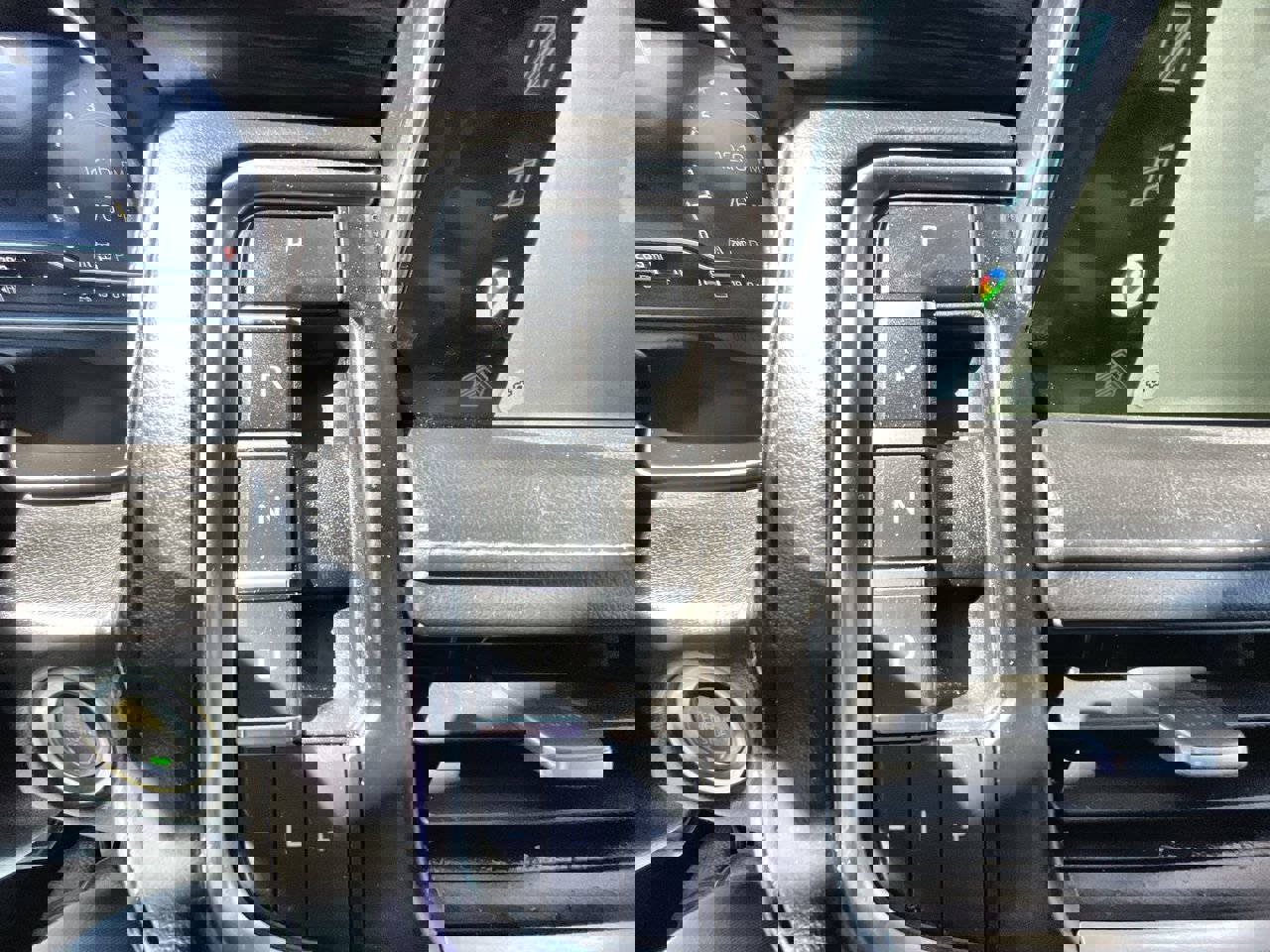 Used 2022 Chevrolet Suburban LT image 16