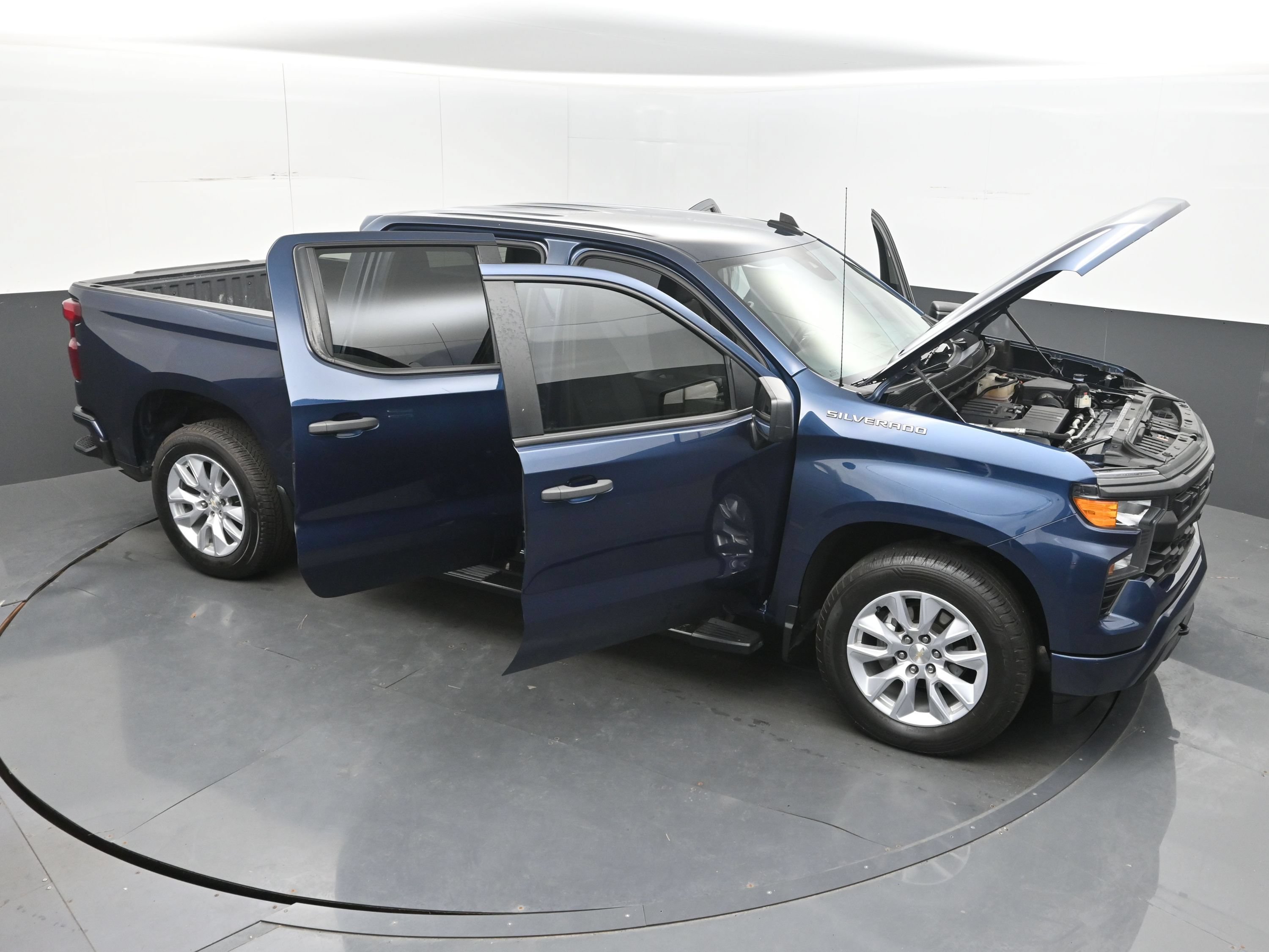 Used 2022 Chevrolet Silverado 1500 Custom RWD image 34