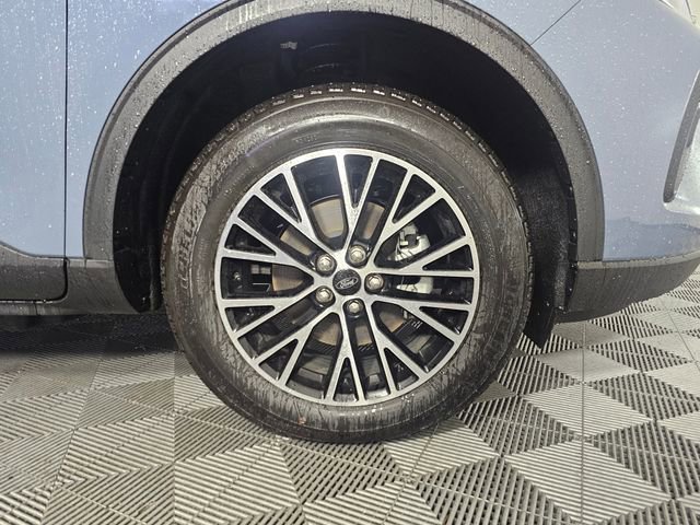 Used 2024 Ford Escape SE image 9