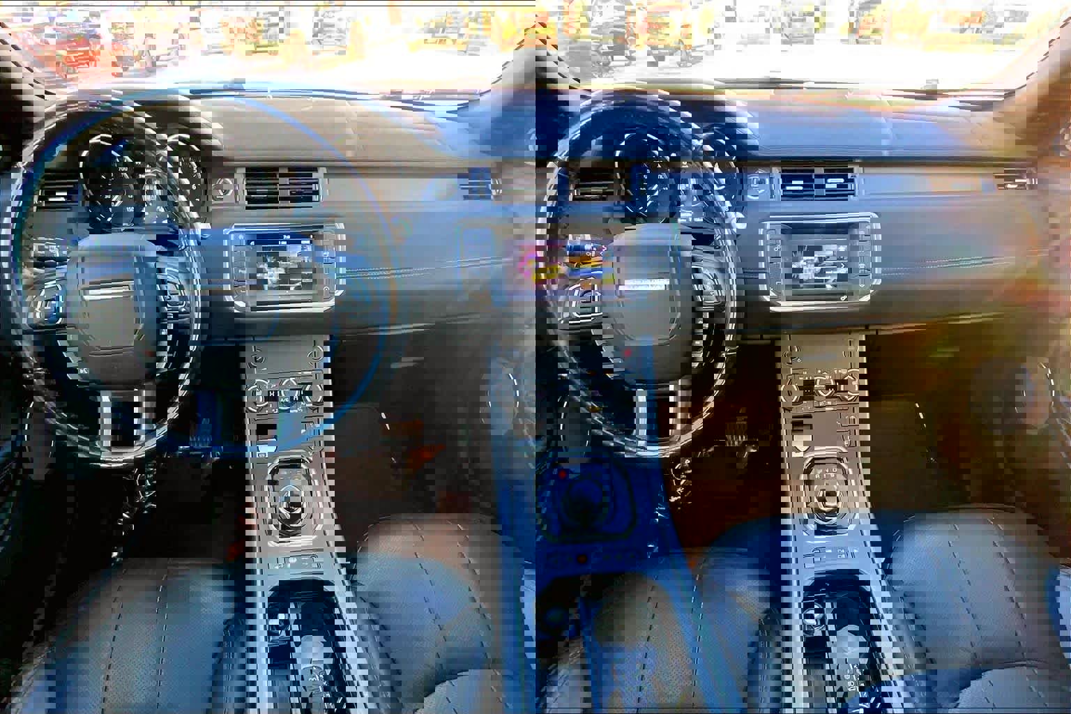 Used 2018 Land Rover Range Rover Evoque Landmark Edition image 15