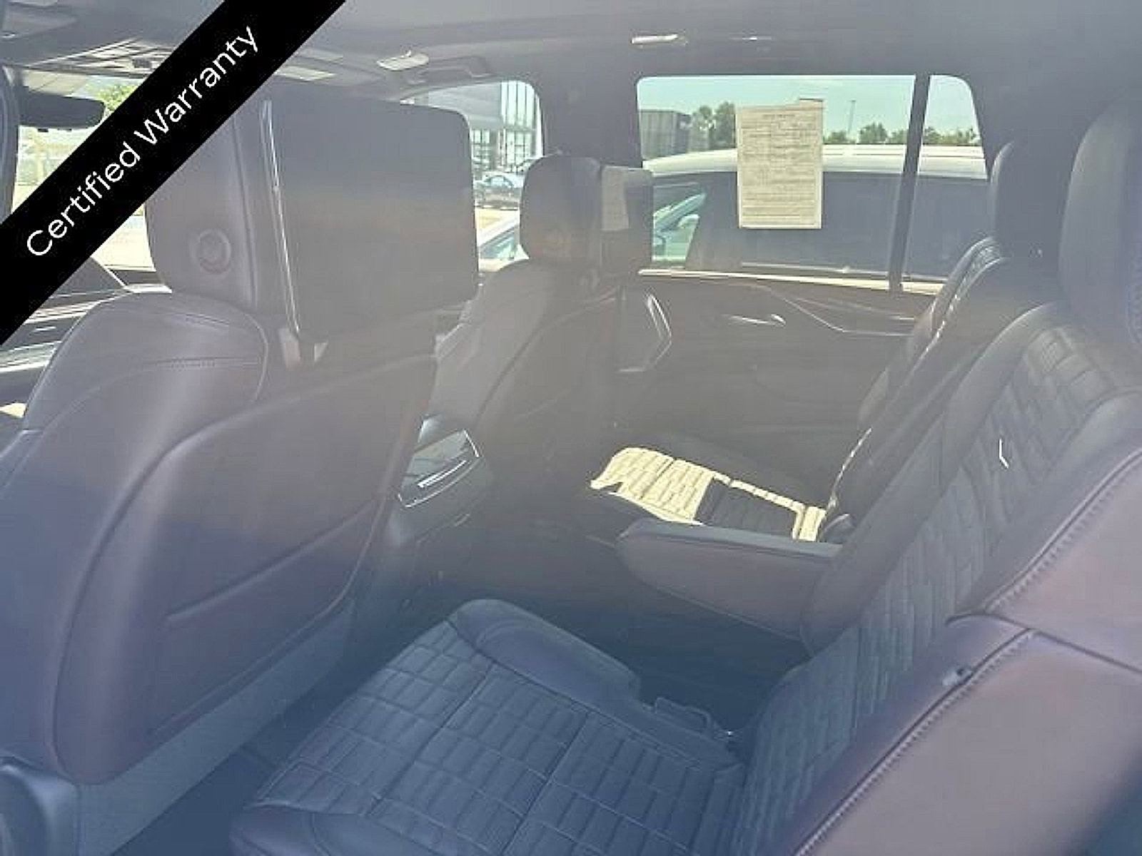 Certified 2024 Cadillac Escalade Sport Platinum w/ LPO, ONYX Package AWD/4WD image 9
