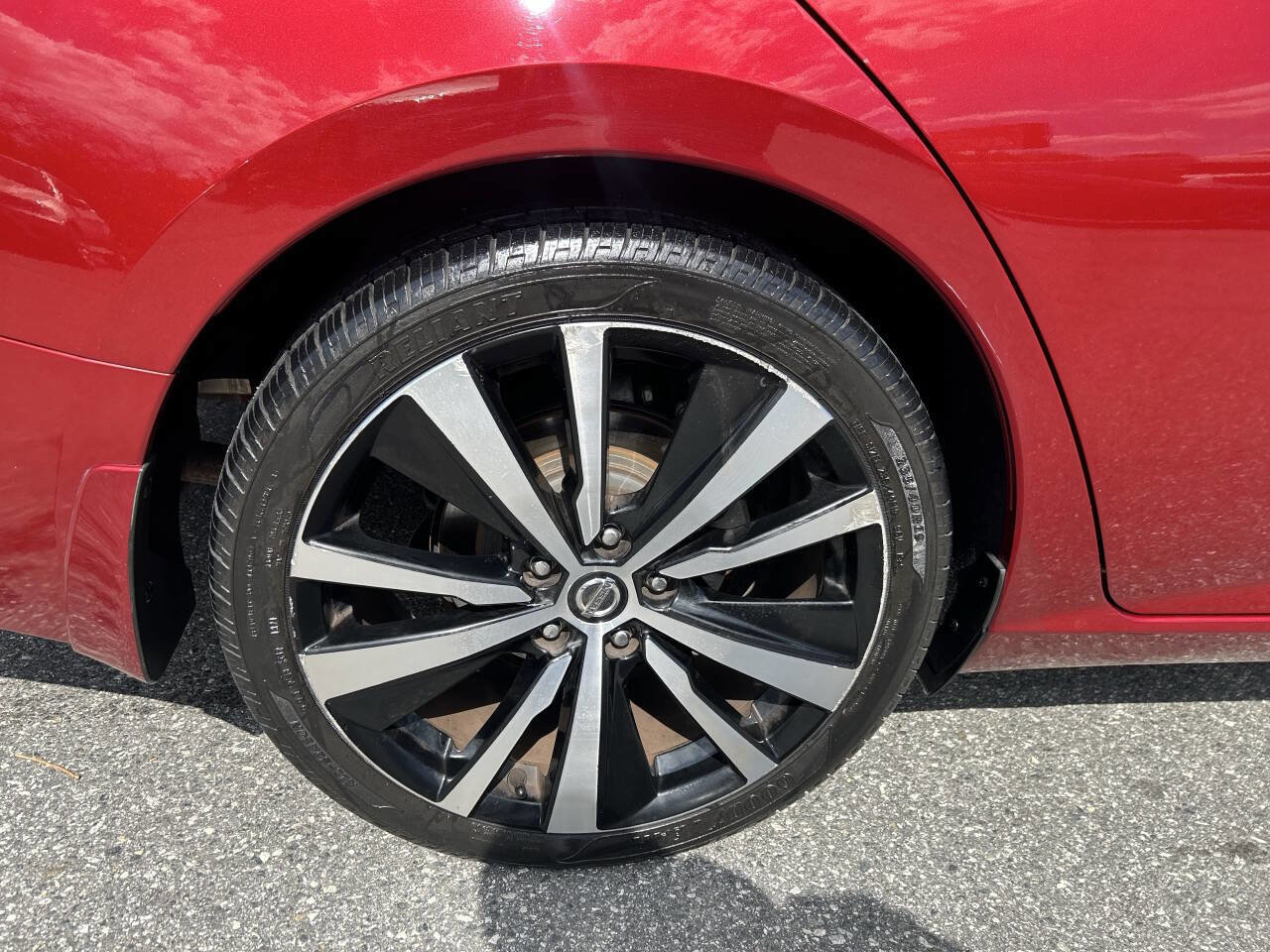 Used 2019 Nissan Altima 2.5 SR FWD image 16