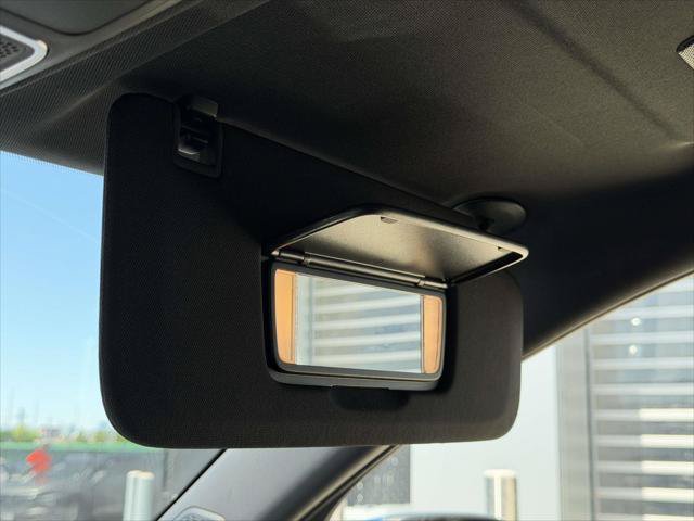 Used 2025 GMC Acadia Denali FWD image 35