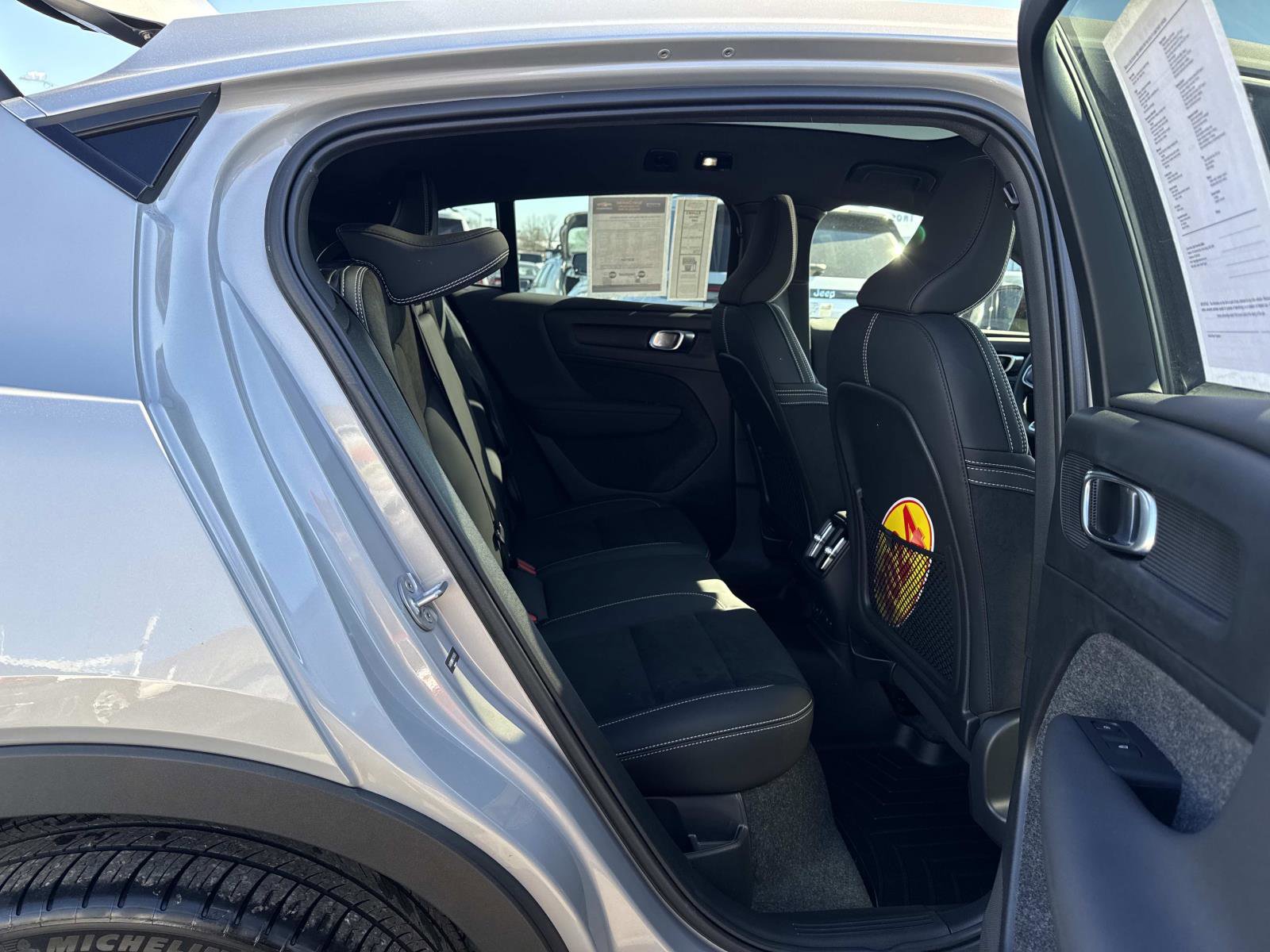 Used 2024 Volvo C40 P8 Recharge Ultimate image 16