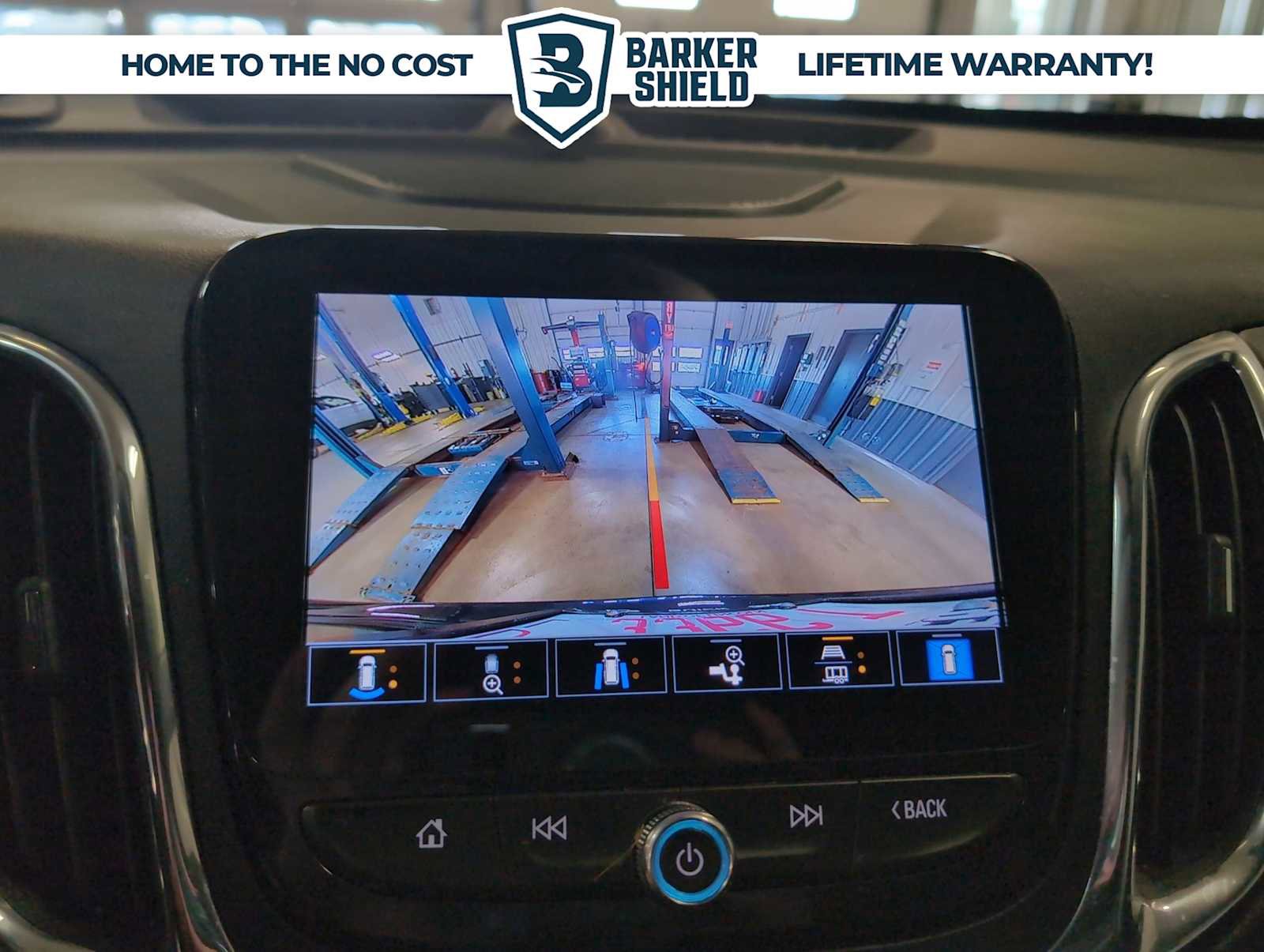 Used 2022 Chevrolet Equinox Premier AWD/4WD image 16