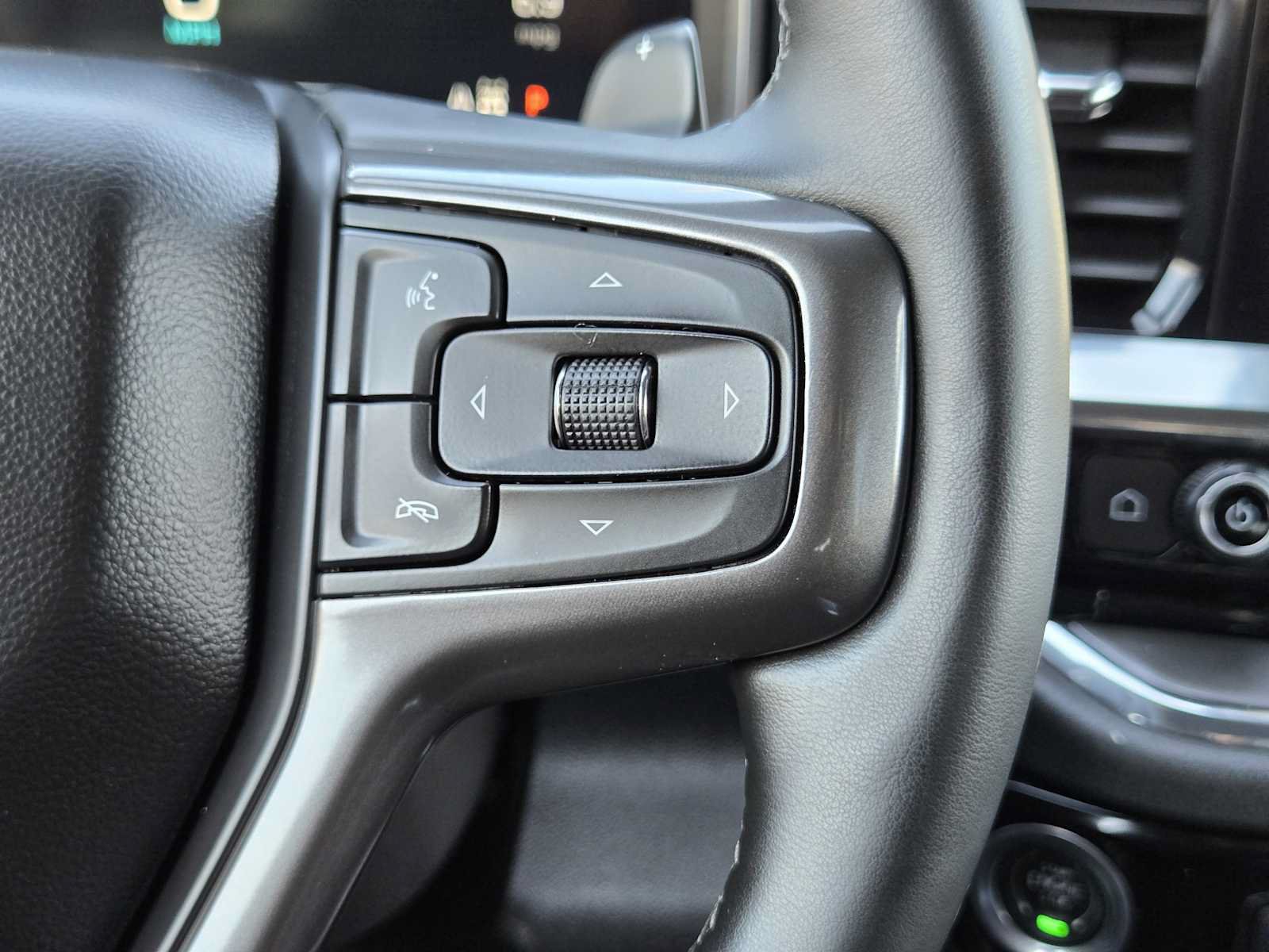 Used 2024 Chevrolet Silverado 1500 High Country w/ High Country Premium Package AWD/4WD image 29