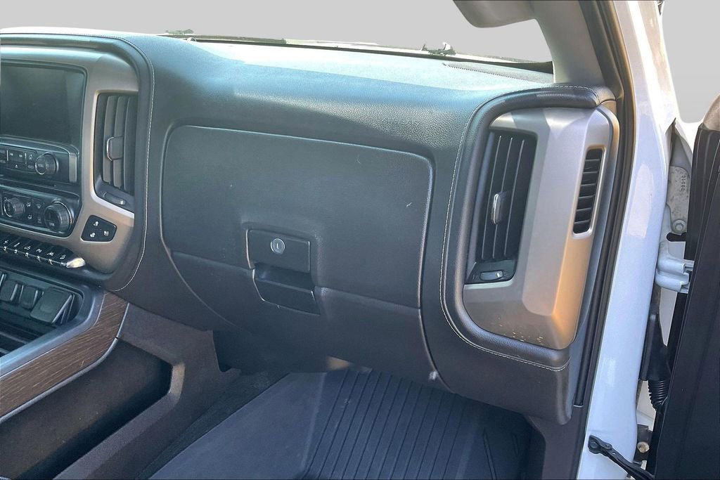 Used 2018 GMC Sierra 1500 Denali AWD/4WD image 16