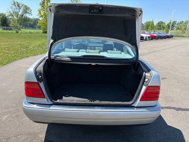 Used 1999 Mercedes-Benz E 320 4MATIC Sedan image 10