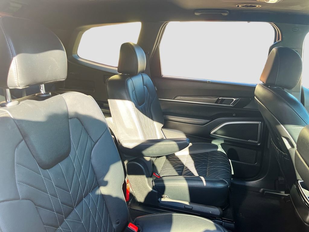 Used 2023 Kia Telluride EX X-Line image 30