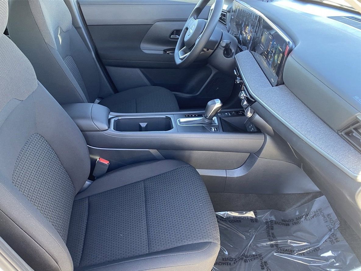 New 2026 Nissan Kicks S image 11