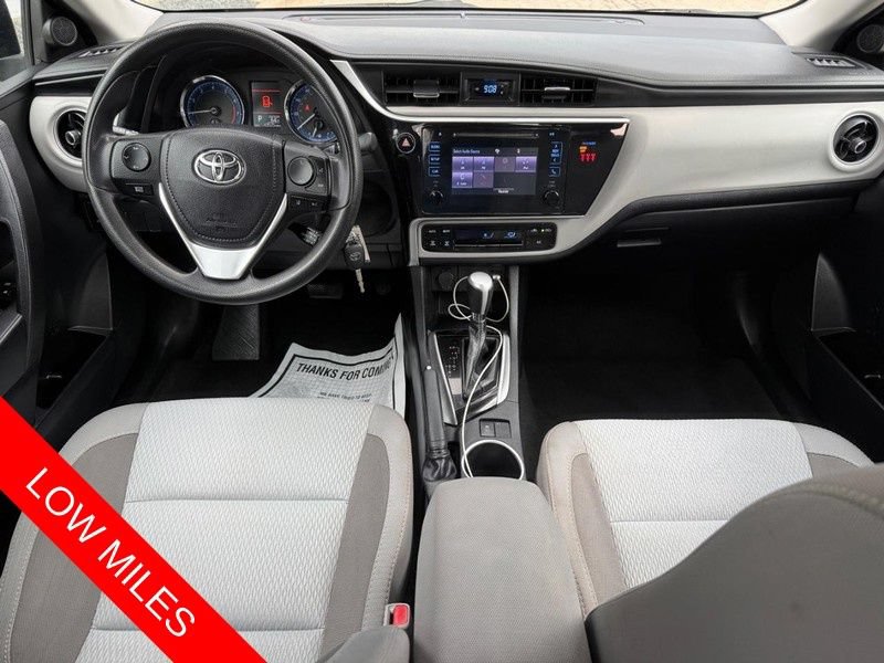 Used 2018 Toyota Corolla LE FWD image 13