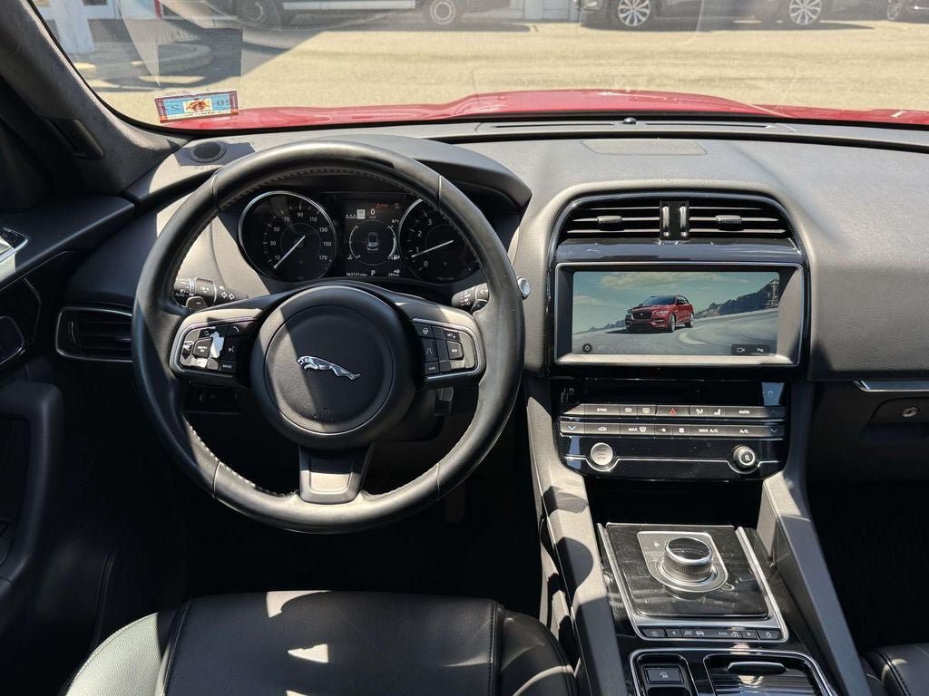 Used 2020 Jaguar F-PACE Premium AWD/4WD image 36
