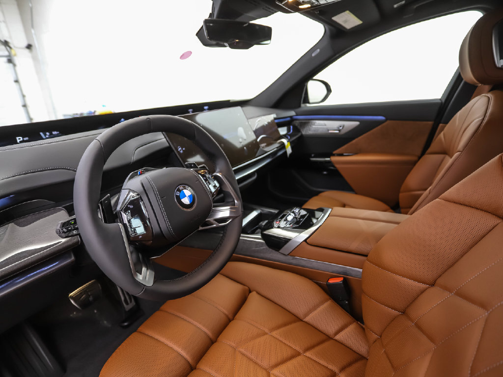 New 2027 BMW 740i xDrive w/ Executive Package AWD/4WD image 10