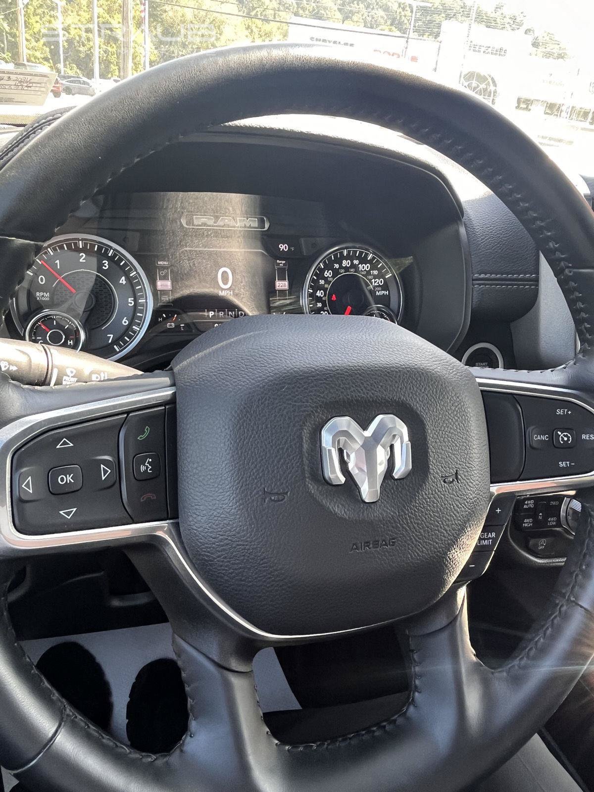 Used 2023 RAM 1500 Laramie AWD/4WD image 21
