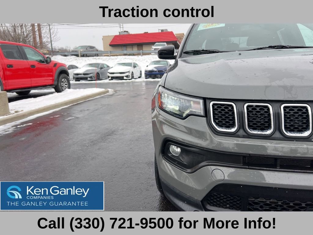 Used 2023 Jeep Compass Latitude image 17