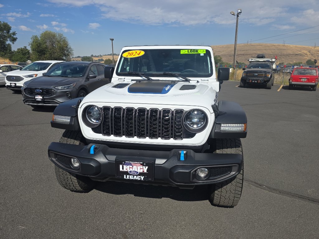 Used 2024 Jeep Wrangler Unlimited Rubicon 4xe AWD/4WD image 2