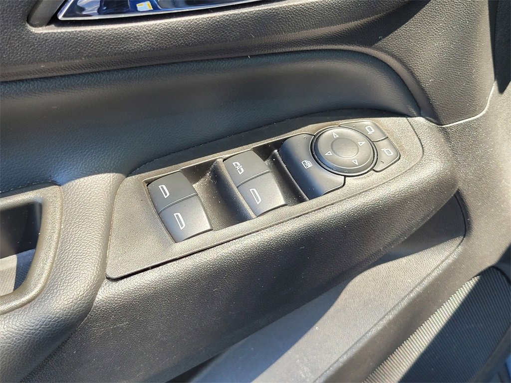 Used 2023 Chevrolet Equinox LT image 21