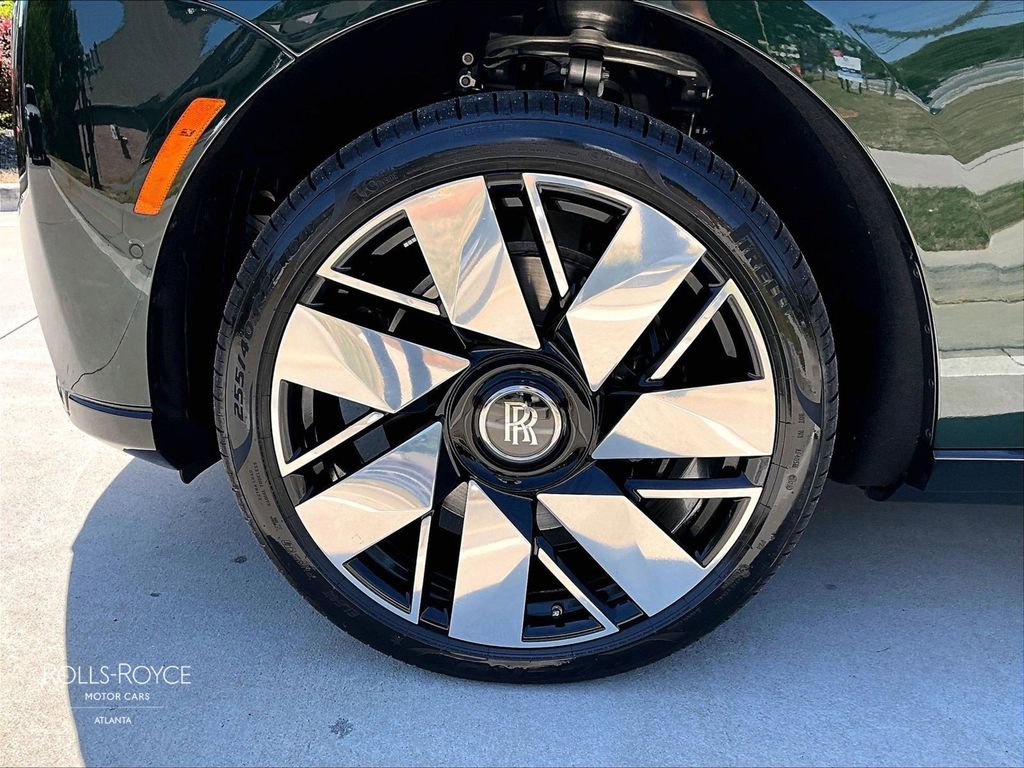 Certified 2026 Rolls-Royce Cullinan AWD/4WD image 10