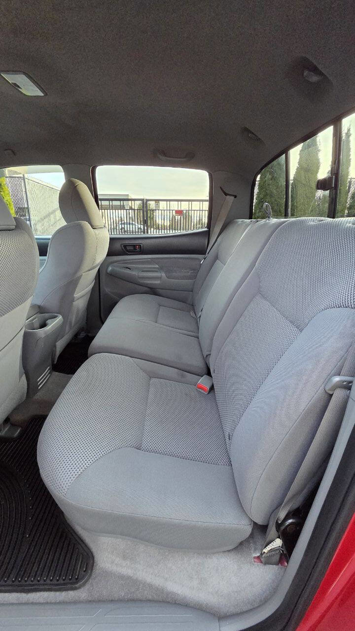 Used 2009 Toyota Tacoma V6 4x4 4dr Double Cab 6.1 ft. image 10