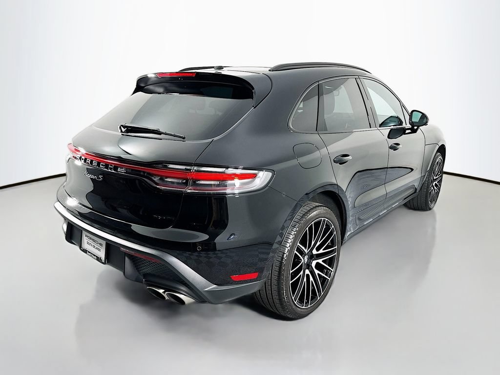 Certified 2025 Porsche Macan S AWD/4WD image 9
