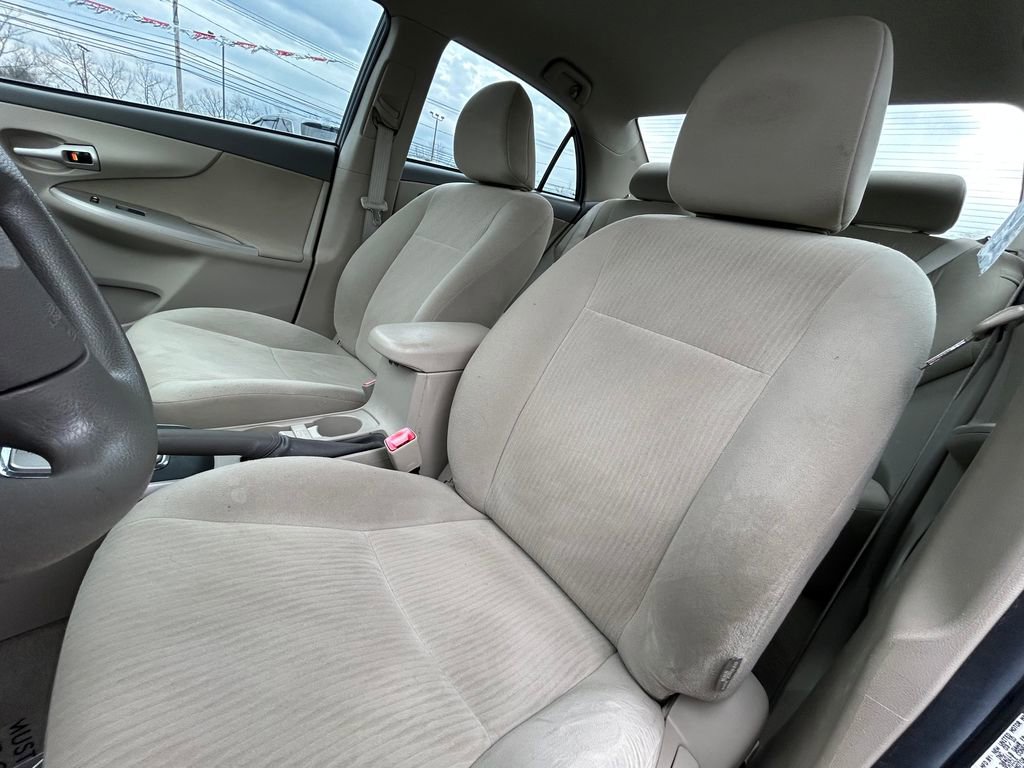 Used 2010 Toyota Corolla LE image 16