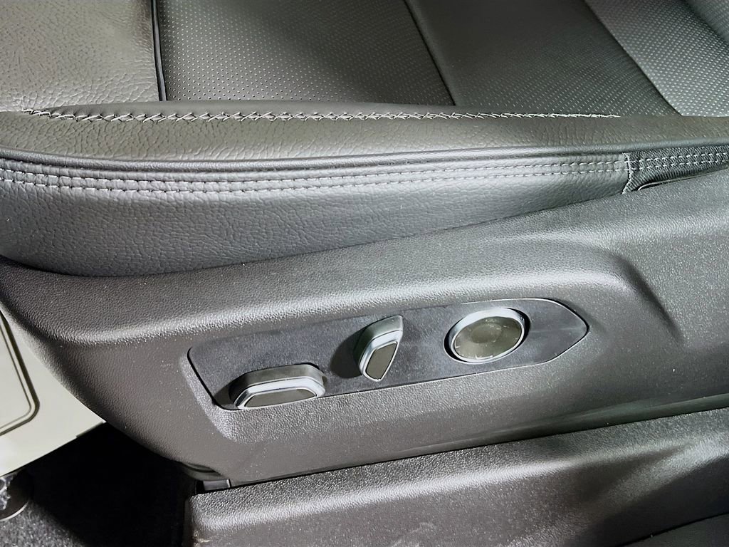 New 2026 GMC Sierra 2500 Denali w/ Denali Reserve Package image 14