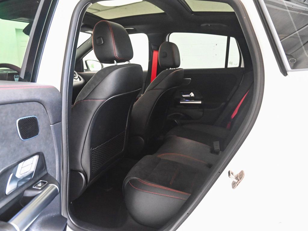 Used 2024 Mercedes-Benz GLA 35 AMG 4MATIC image 42