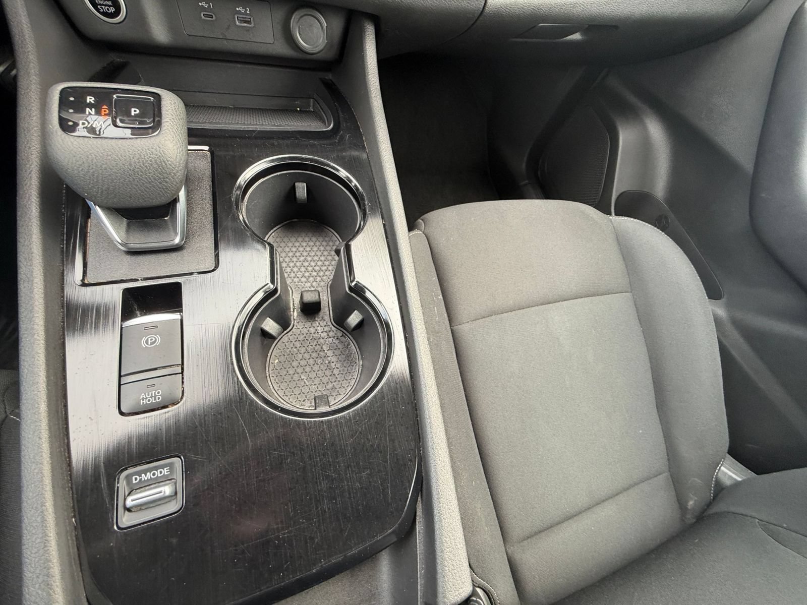 Used 2023 Nissan Rogue S FWD image 40