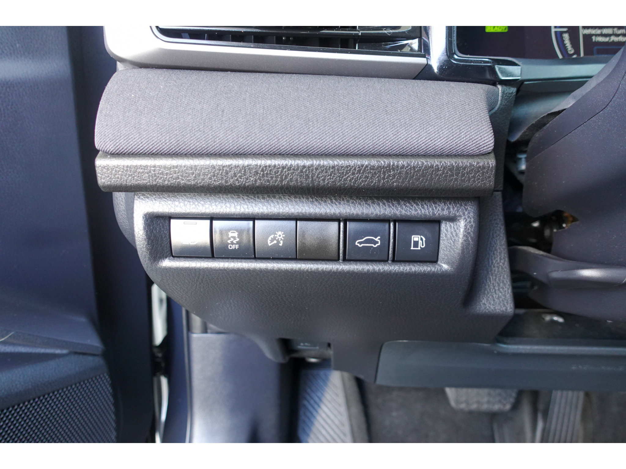 Used 2025 Toyota Camry LE FWD image 13