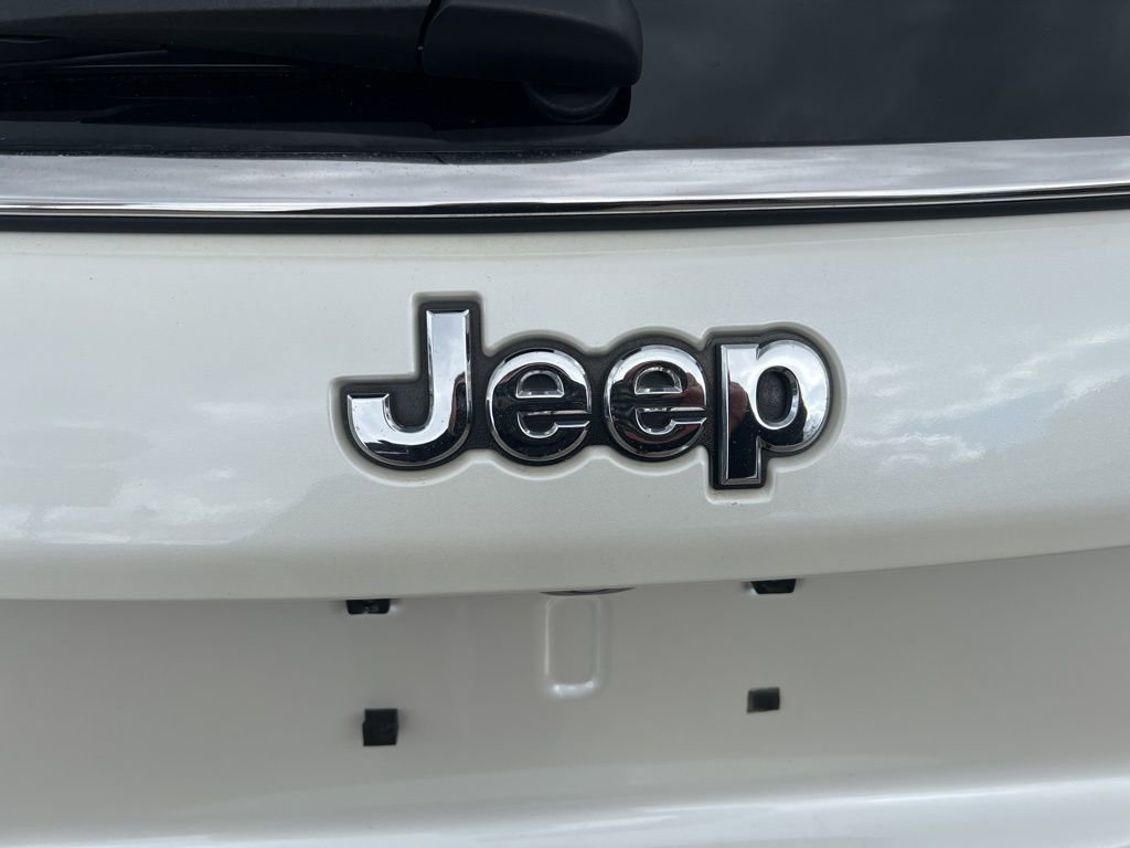 Used 2021 Jeep Compass Limited image 31