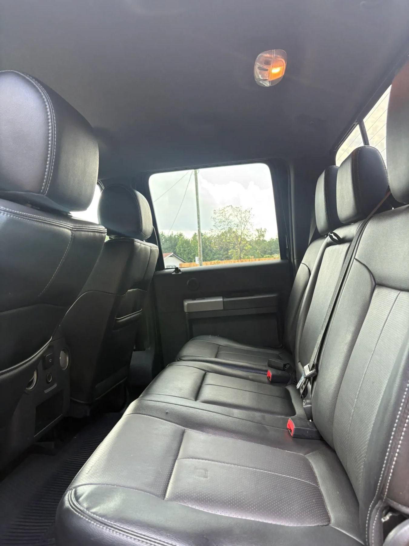Used 2015 Ford F250 Lariat w/ Lariat Chrome Package AWD/4WD image 27