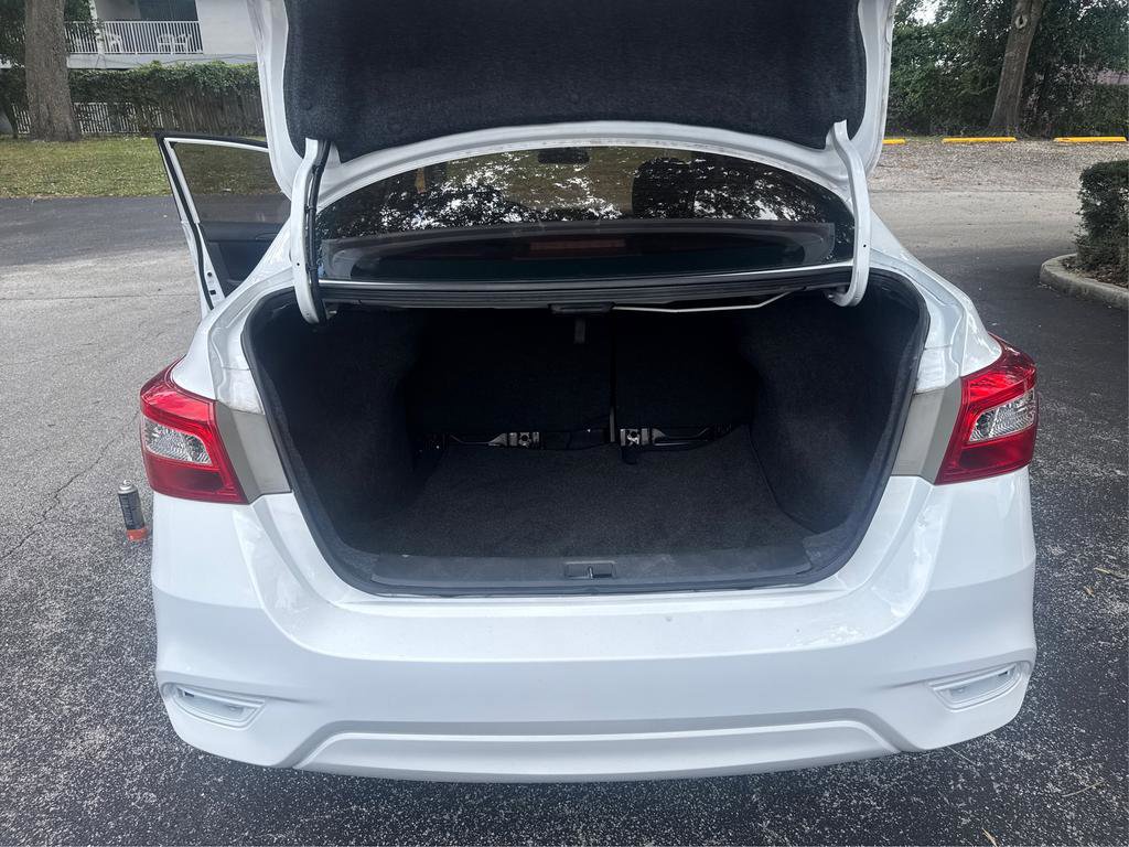 Used 2019 Nissan Sentra SV image 11