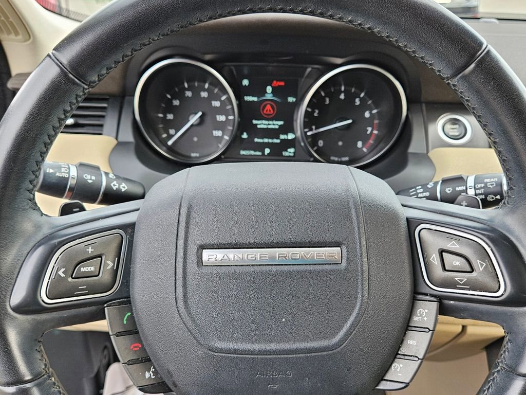 Used 2019 Land Rover Range Rover Evoque SE image 21