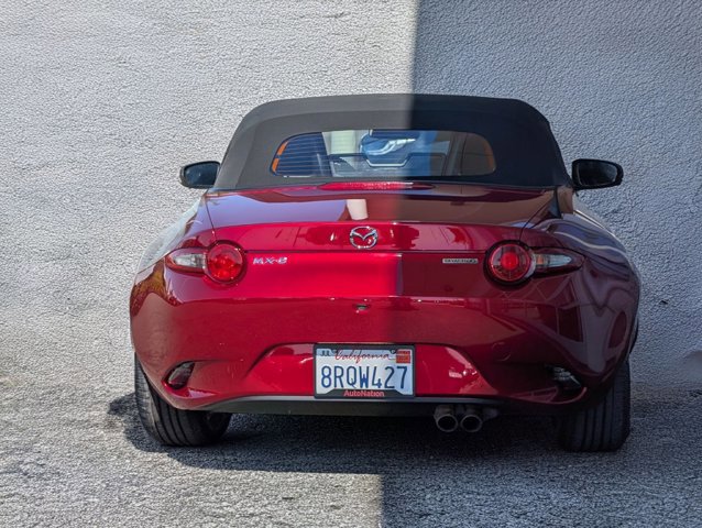 Used 2020 MAZDA MX-5 Miata Sport RWD image 8