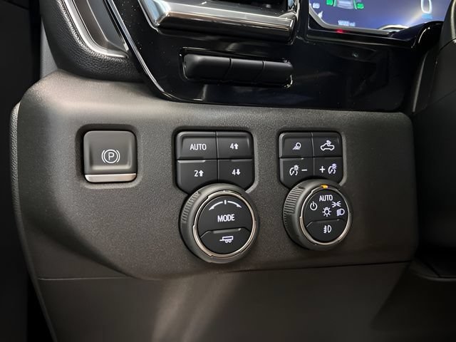 Certified 2023 Chevrolet Silverado 1500 LTZ w/ LTZ Premium Package AWD/4WD image 16
