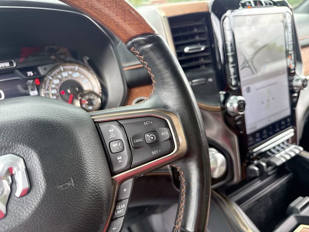 Used 2022 RAM 1500 Limited AWD/4WD image 17