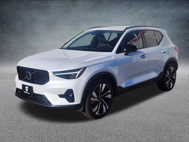 New 2026 Volvo XC40 B5 Ultra w/ Climate Package AWD/4WD image 3