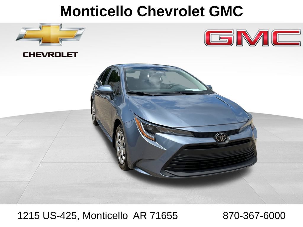 Used 2025 Toyota Corolla LE FWD image 1