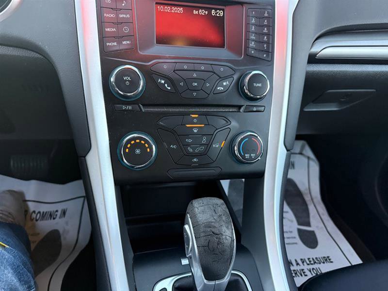Used 2014 Ford Fusion SE image 17