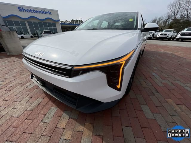 Used 2025 Kia K4 LXS image 28