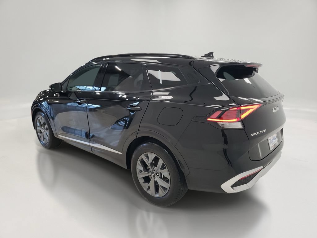 Used 2024 Kia Sportage SX FWD image 2