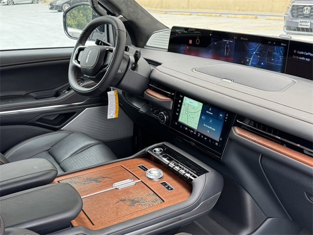 New 2025 Lincoln Navigator Black Label image 11