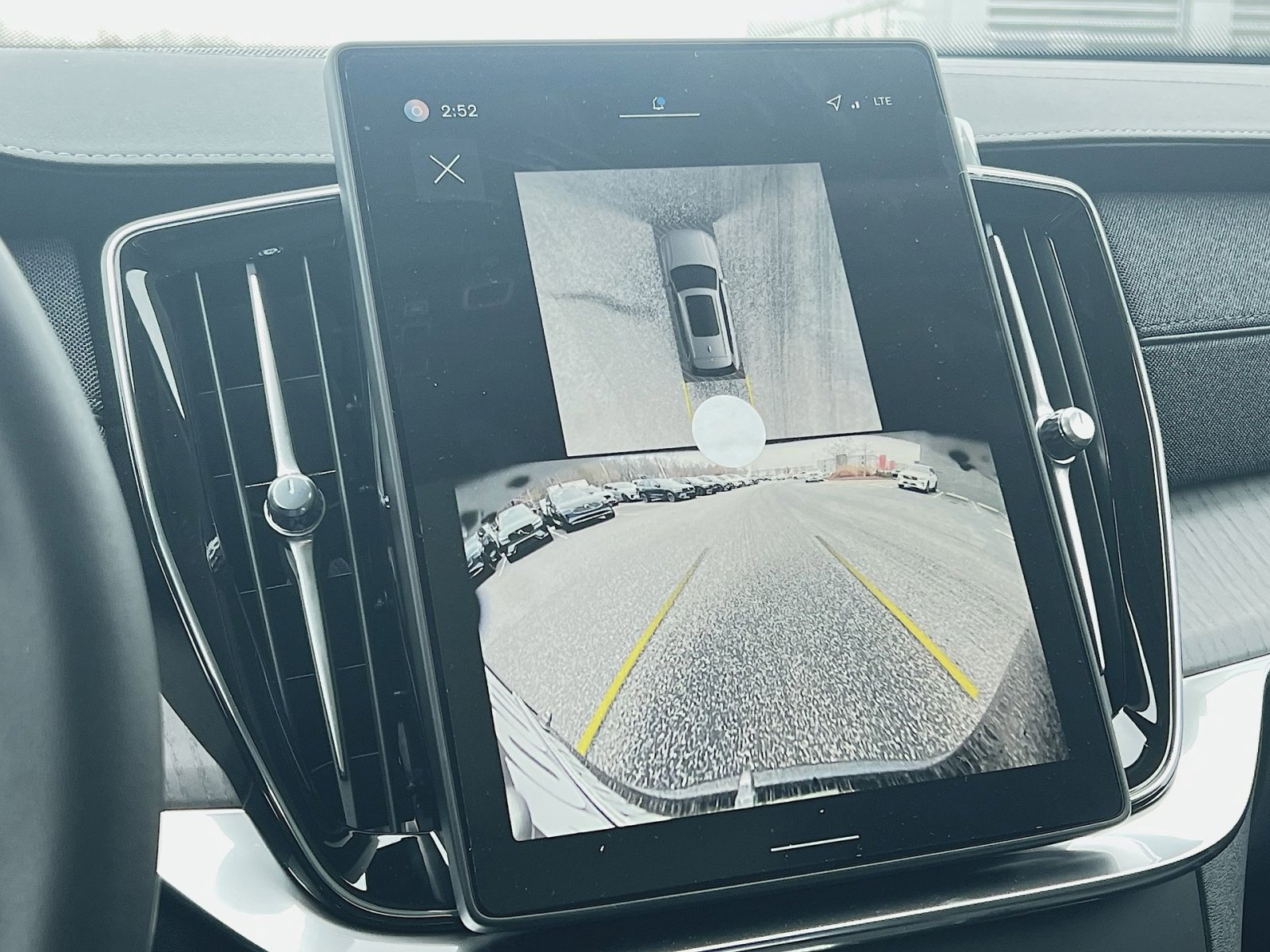 New 2026 Volvo XC90 T8 Ultra w/ Protection Package Premier image 19