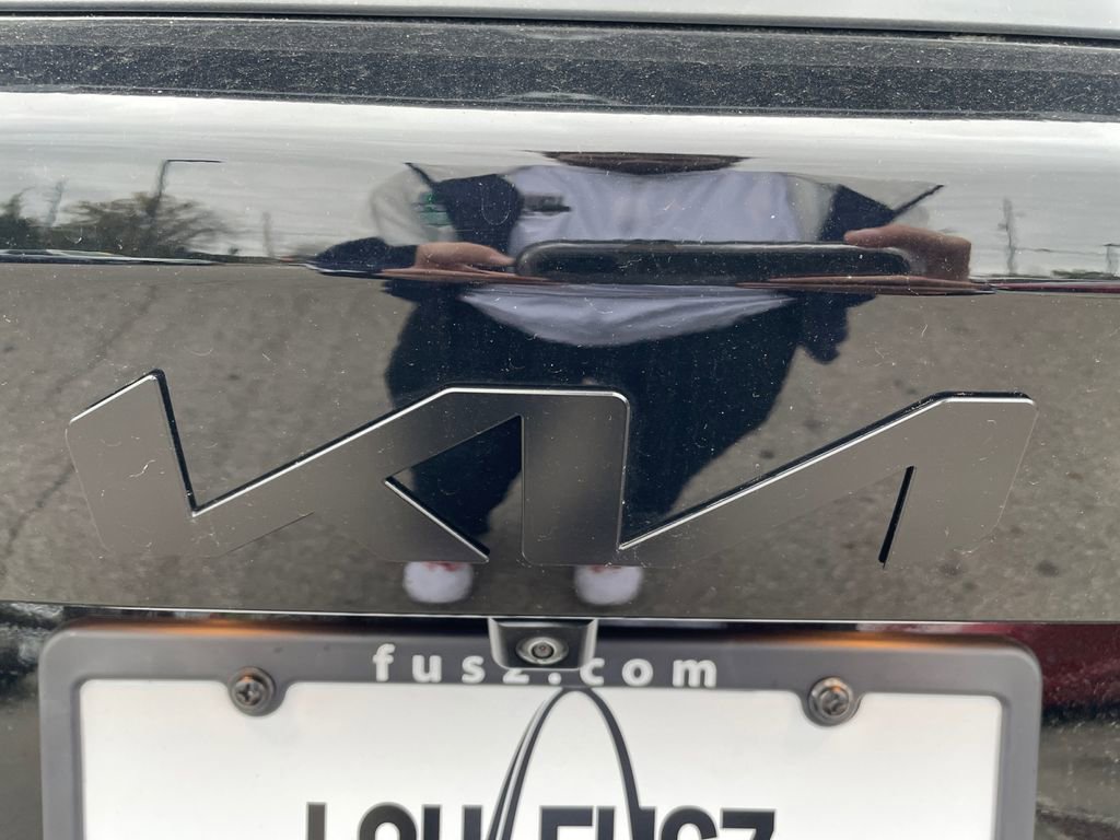 Used 2025 Kia Sorento SX Prestige image 24